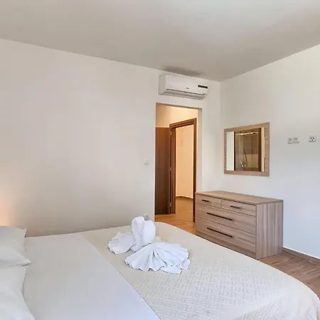 Lola Holiday home